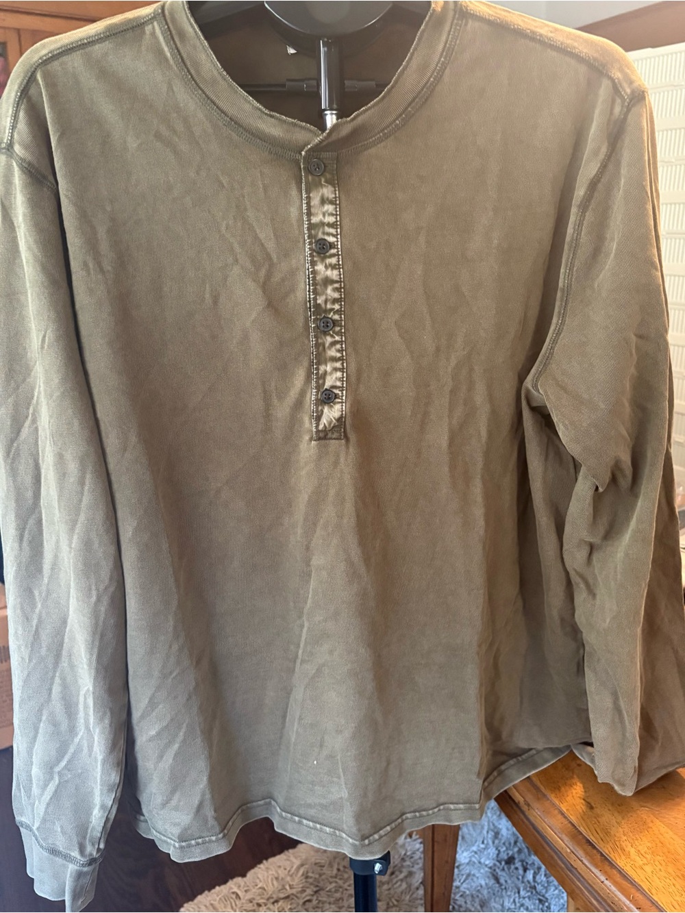 NWT Banana Republic Archive Reissue Olive Green Long Sleeve Henley Men's L